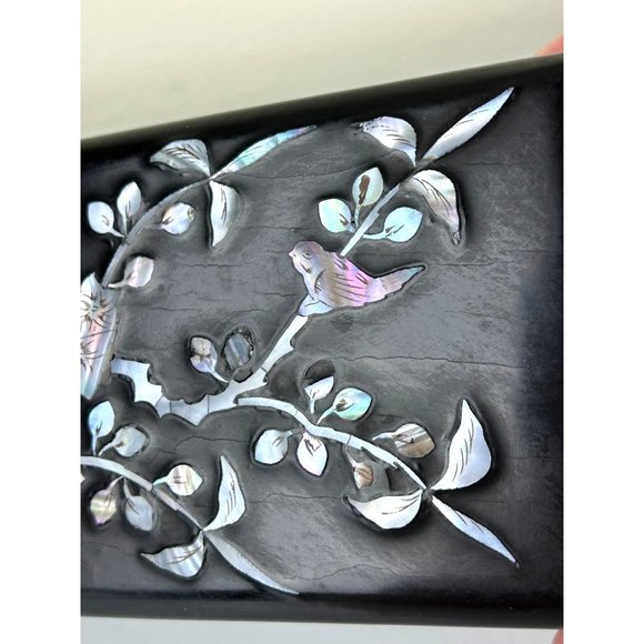 Vintage Oriental Black Lacquer Iridescent Mother Pearl Inlay Lidded Trinket Box - Picture 7 of 16